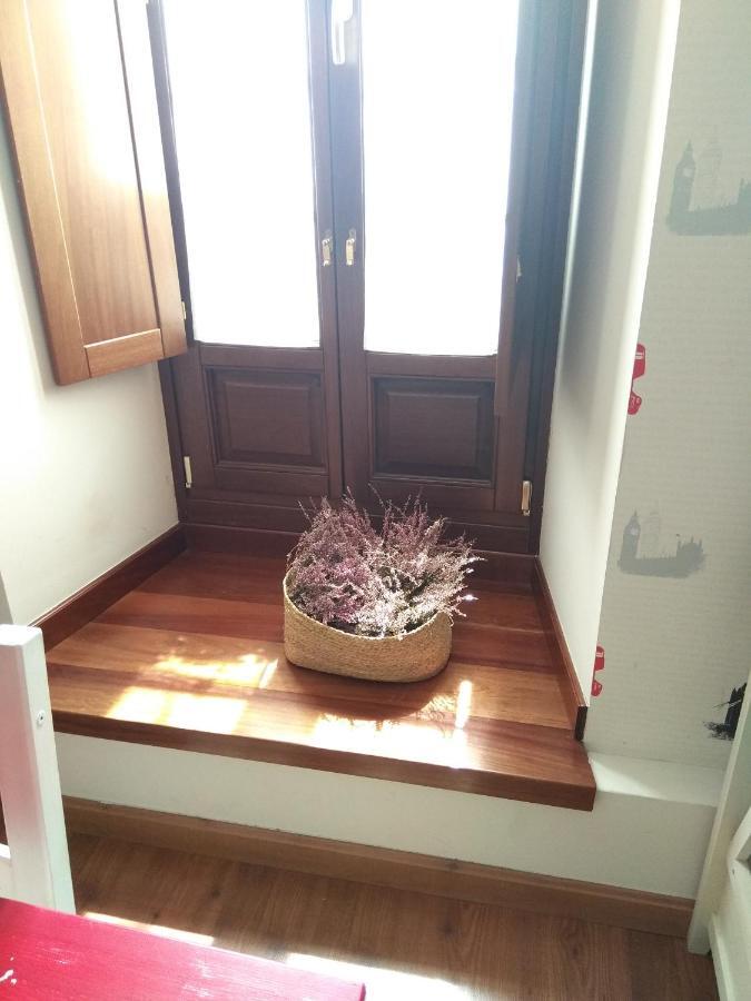 Apartamento Cine Colon Ribadeo Exterior photo